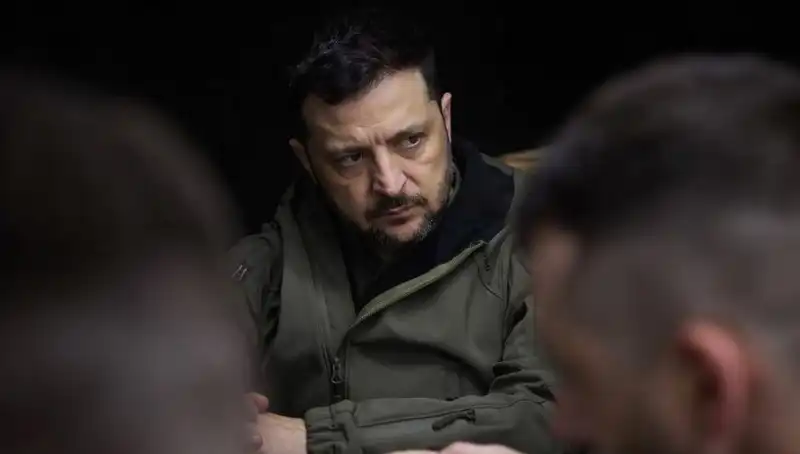 Zelenski: Rusya, Kuzey Kore Üretimi Füze İle Saldırı Düzenliyor