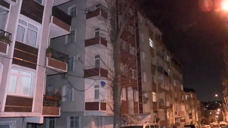 Altı Katlı Binada Panik Anları: Kolonlardan Gelen Mistery Sesler