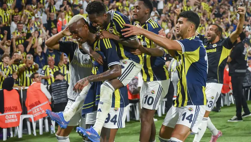 Fenerbahçe'nin Büyük Başarısı: Turizm Gelirleri Rekor Düzeye Ulaştı!