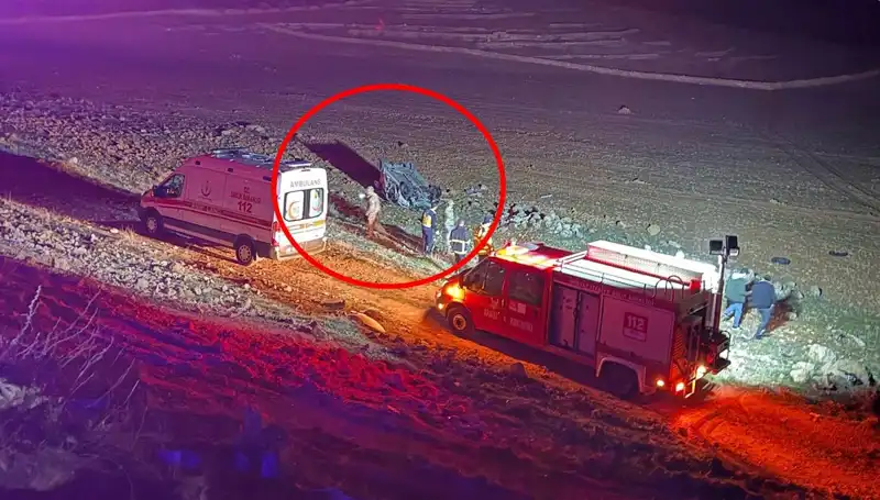 Otomobil Şarampole Devrildi: Feci Kaza Sonrası İki Can Gitti