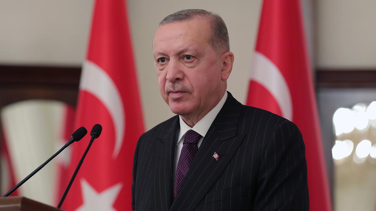 Cumhurbaşkanı Erdoğan, Bolu'daki Yangın Faciasında İncelemelerde Bulundu