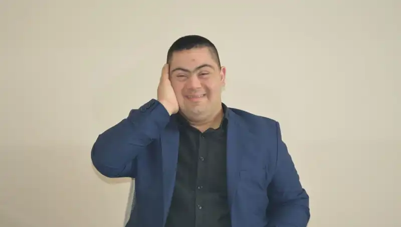 Down Sendromlu Erdinç'in İlham Verici Hikayesi ve Müzik Tutkusu