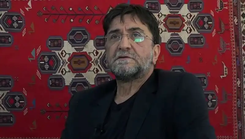 Gazeteci Nihat Genç, Türk Medyasının Önemli İsimlerinden Biri Olarak Hayata Veda Etti