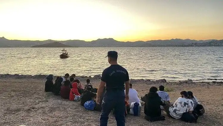 Bodrum'da 20 Düzensiz Göçmen Yakalandı: Güvenlik Güçleri Operasyon Düzenledi
