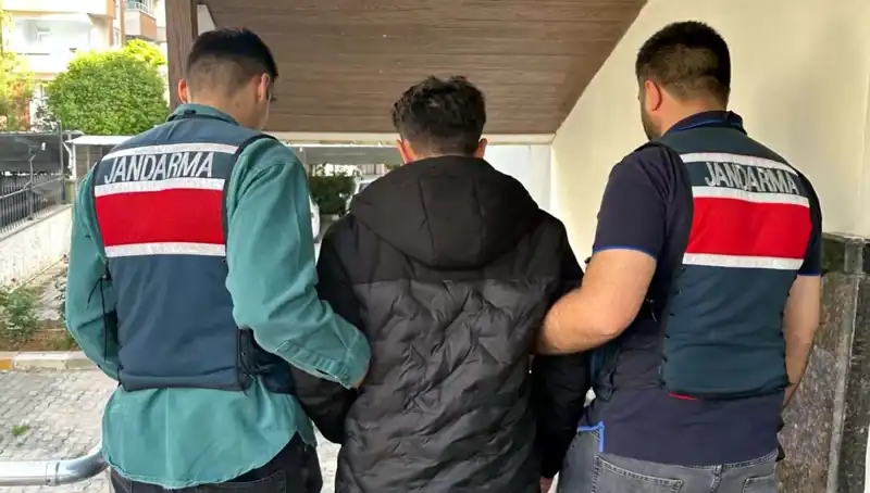Türkiye'nin Dört İlinde Büyük Dolandırıcılık Çökerildi: 35 Kişi Tutuklandı