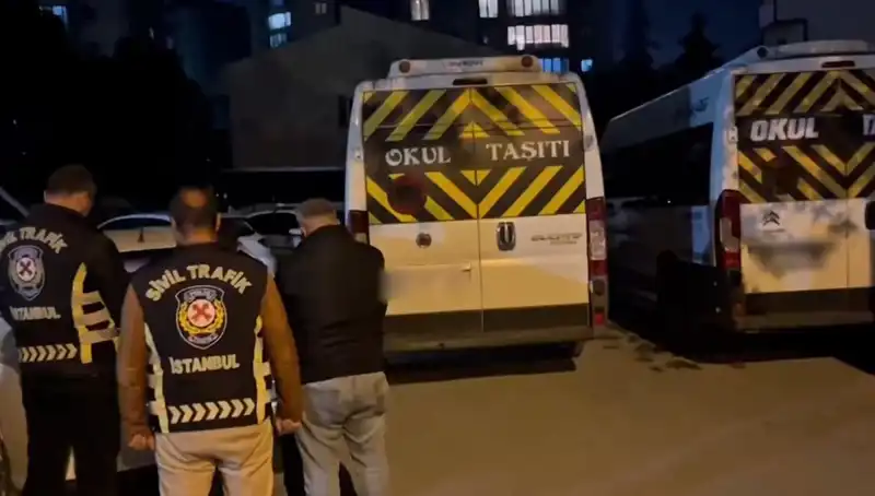 Görüntülerle Gündeme Gelen 2 Servis Sürücüsü Gözaltına Alındı