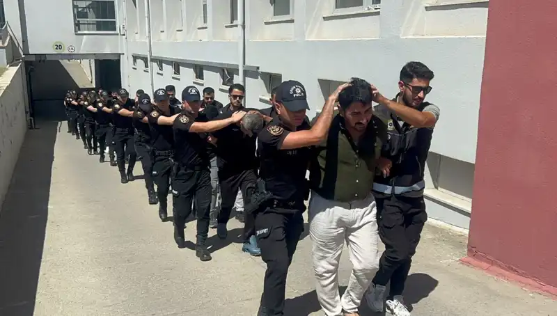 Adana'da Tarihi Eroin Operasyonu: 825 Kilo Narkotik Madde Ele Geçirildi