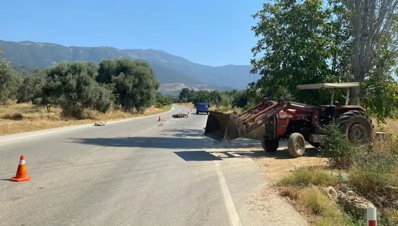 İzmir'de Motosiklet Kazası: Sürücü Hayati Tehlike Altında
