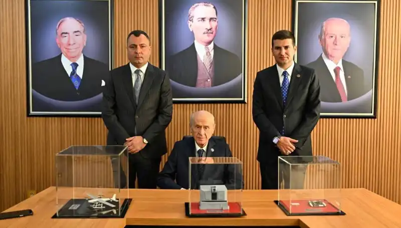 MHP Lideri Bahçeli, Ülkü Ocakları'nda Gençlere Umar ve Destek Verdi
