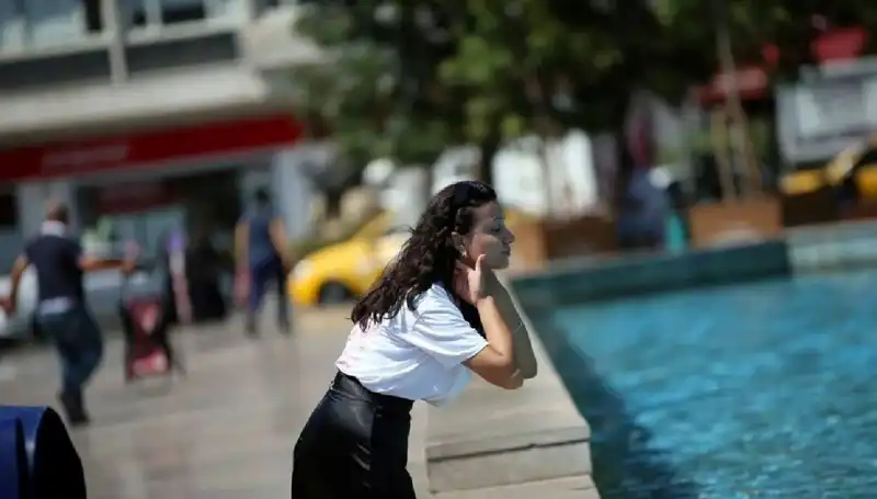 Cizre’de Sıcaklık Rekoru Kırıldı: Termometreler 49.1 Dereceyi Gördü!