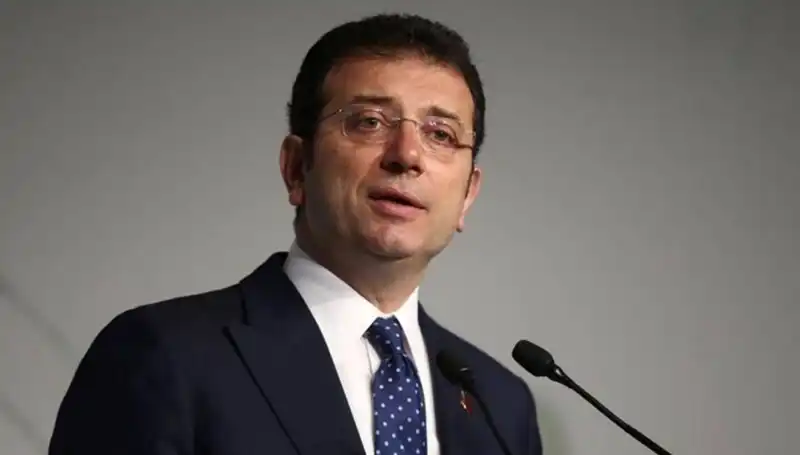 Ekrem İmamoğlu'nun Diploma Davasındaki İlk Duruşma: Gözler Mahkemede Olacak