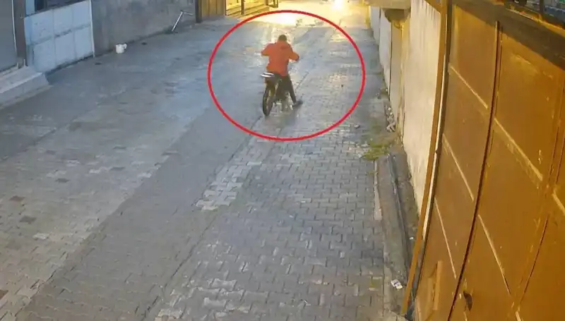 Çaldığı Motosiklet Arızalanan Hırsızın Kaçış Planı Bozuldu!