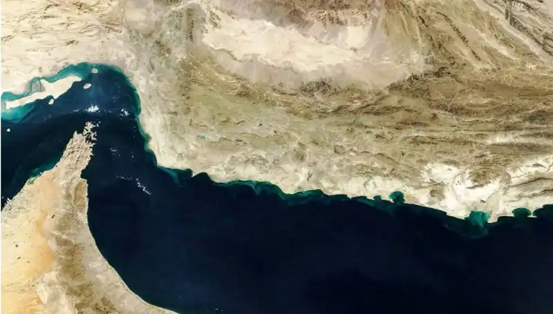 İran, ABD ile Gerilimde Hürmüz Boğazı'nı Mayınlama Seçeneğini Masada Tutuyor