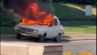 Meclis Önünde Beyaz Toros Yangını: ÖTV İndirimi Talebiyle Protesto Edildi
