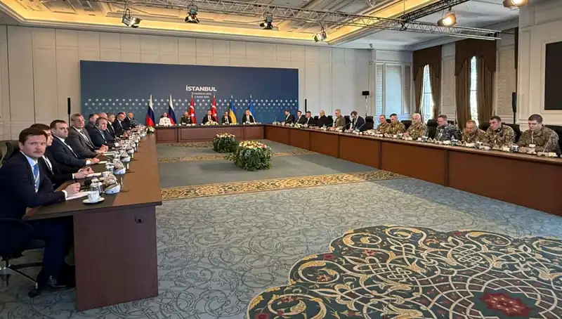 İstanbul'da Barış Zirvesi: Putin ve Trump’ın Taktiksel Oyunları Tartışılıyor